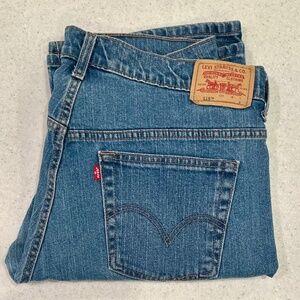 MINT Levi’s Nouveau Boot Cut denim blue jeans 30 inseam